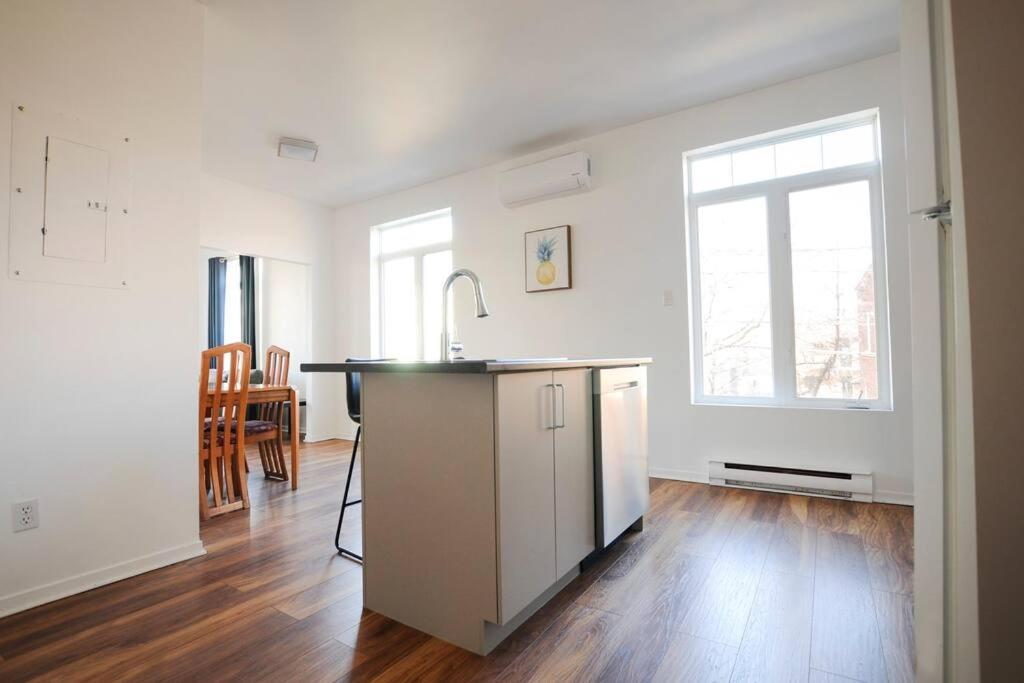 The 1810 - Spacious With Balcony - North Of Quebec Eksteriør bilde